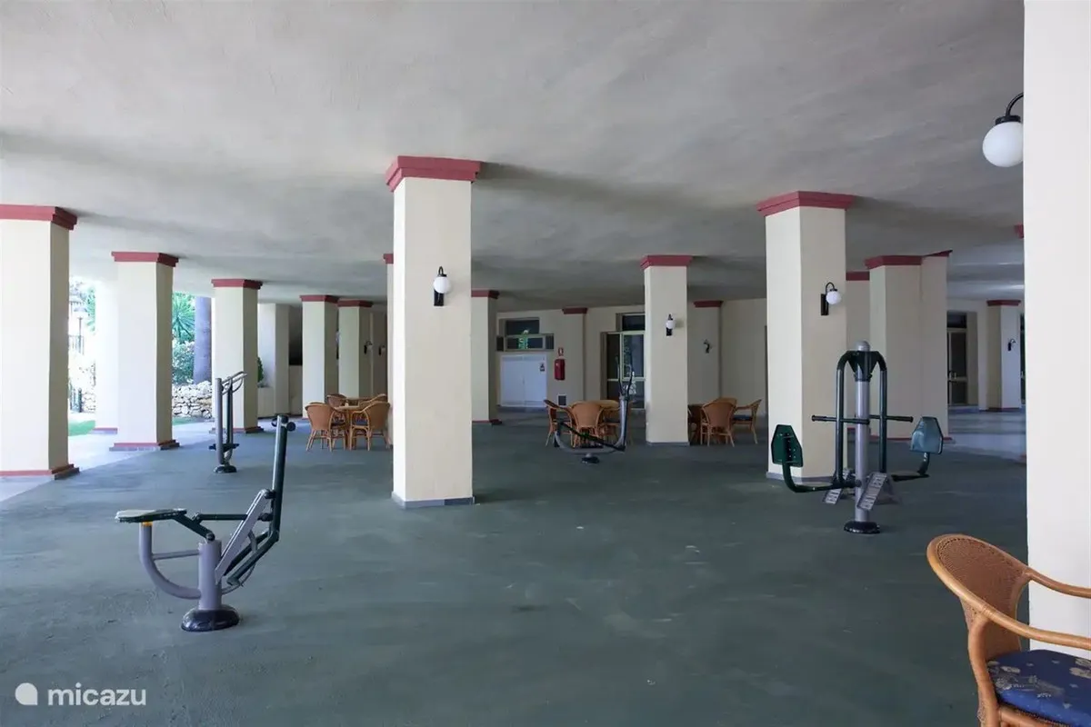 4befeefc-e51a-43fa-89e9-b7d6838abfa7