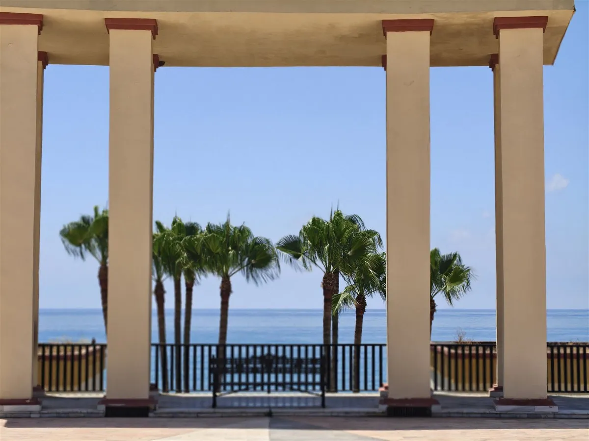 92ec6ce6-23ea-4aef-9fc8-18e27b7739a3