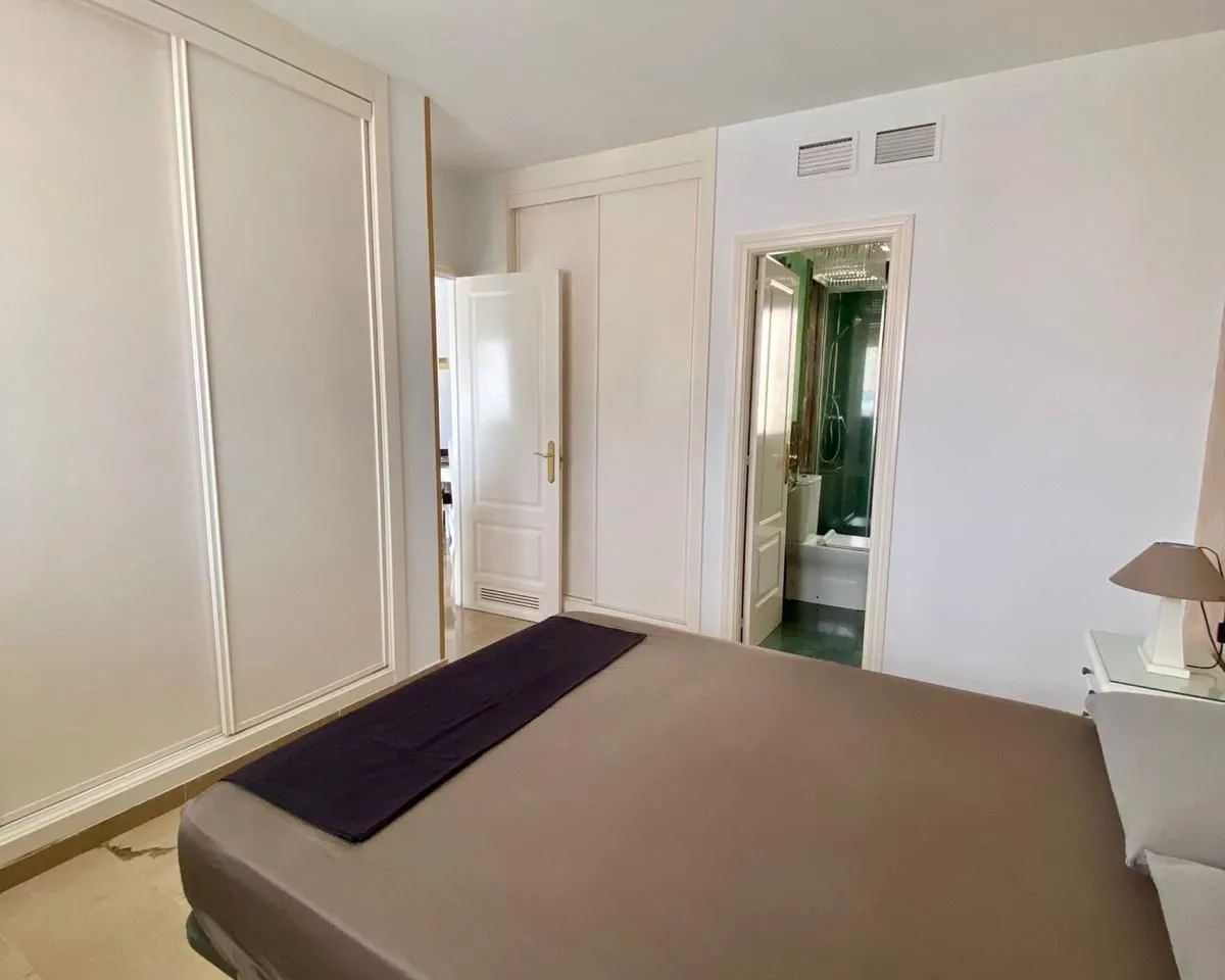 51e9d406-11de-46c7-aa8b-20c47427bc7f