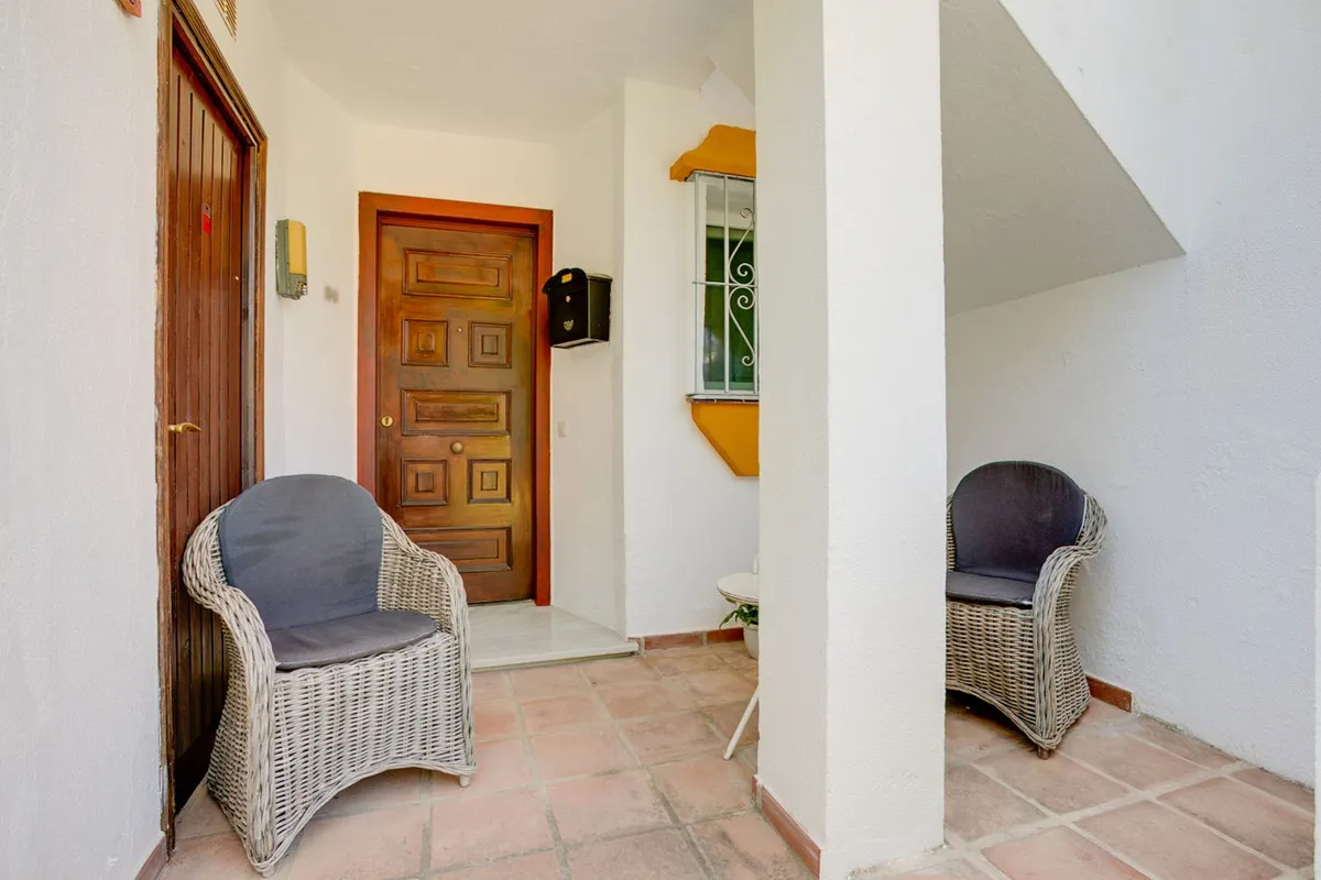 2c6dfe0b-962d-4374-bc7f-3f352c662c80