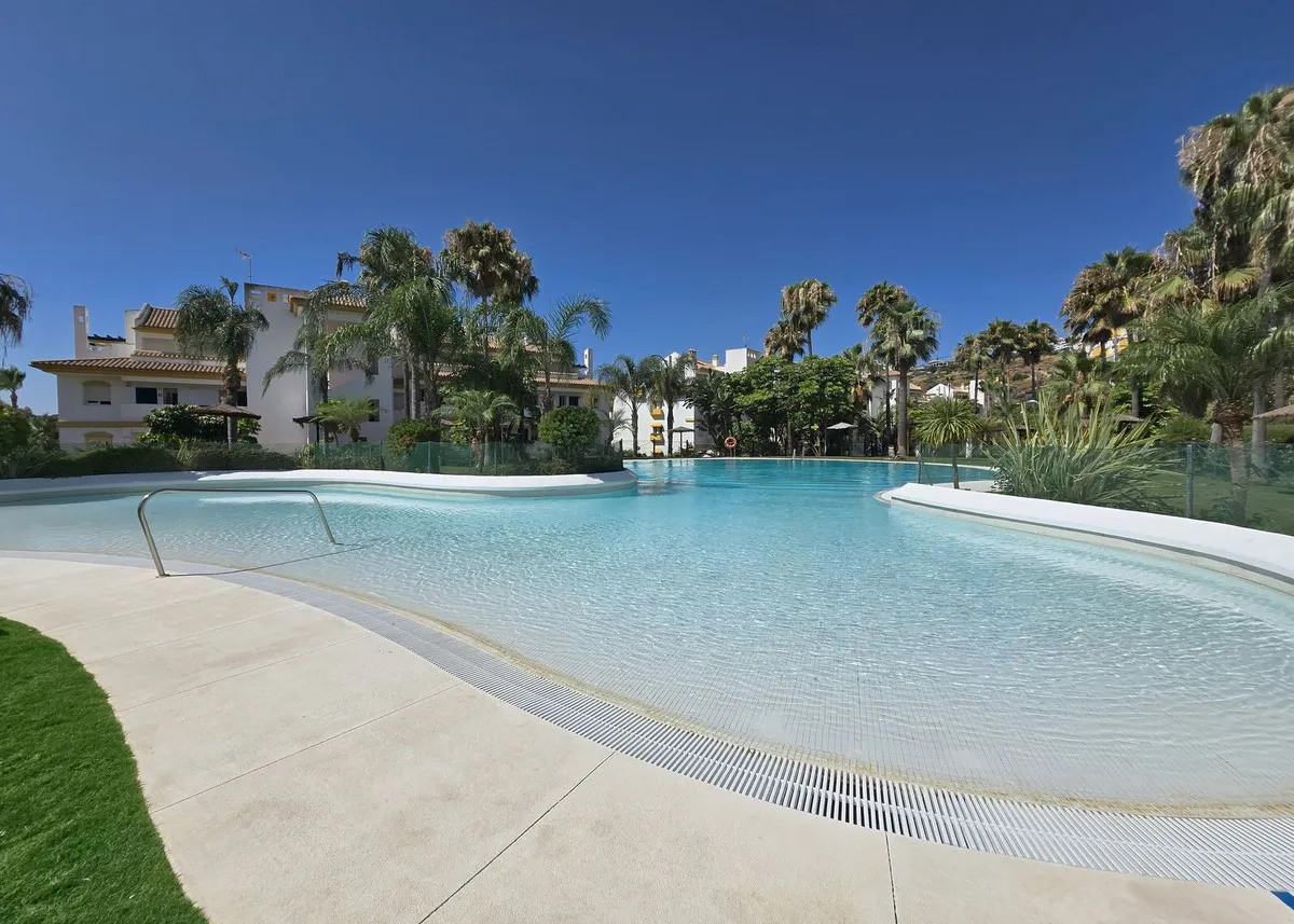 2a950876-35d8-4a99-b344-59346ff98449