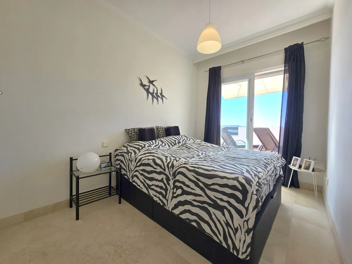 e03e0fde-d6fe-4380-9c7c-7d81915bc699