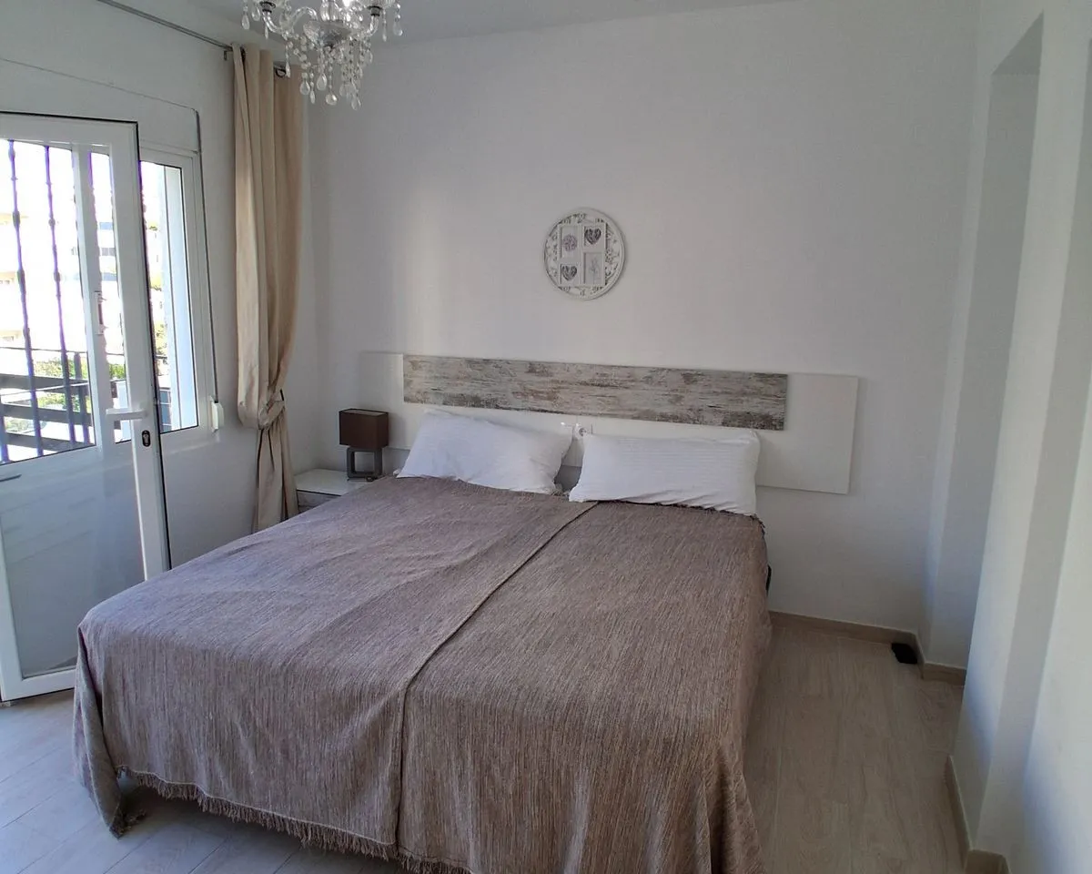 1b27a1c3-edb8-4488-babc-38475c841e7c