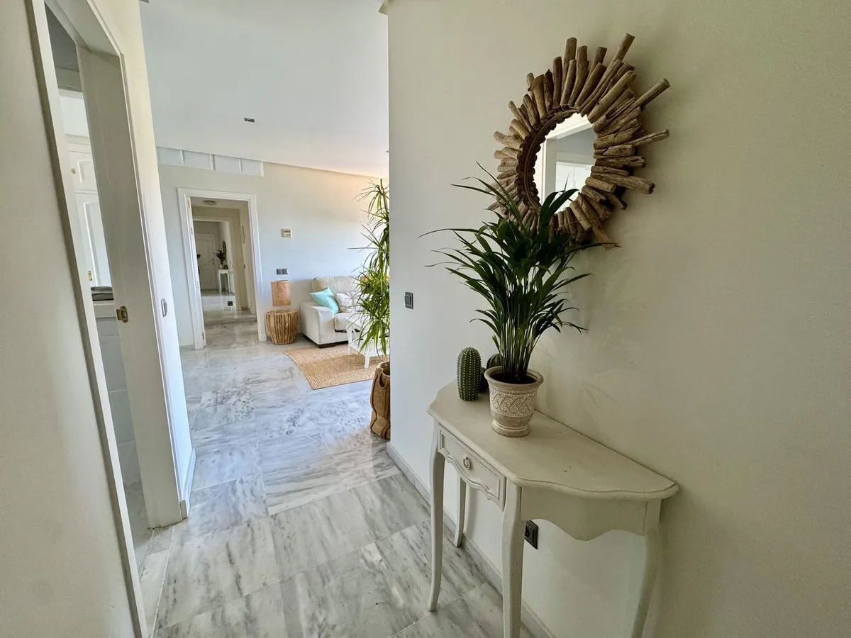 6b87f27d-7b8a-4976-af6e-4d13b982856f