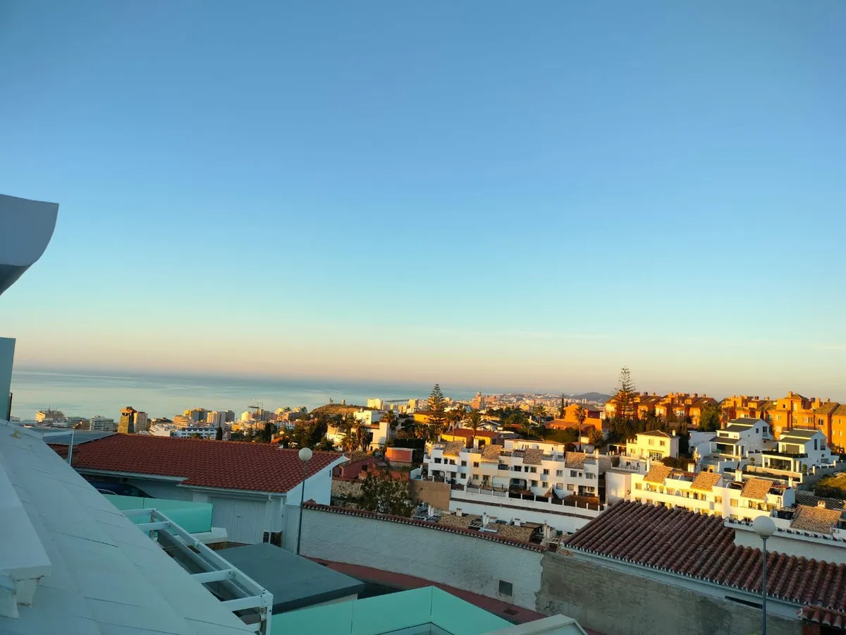 d2fe9c52-c751-4676-b136-7625e41a7ead