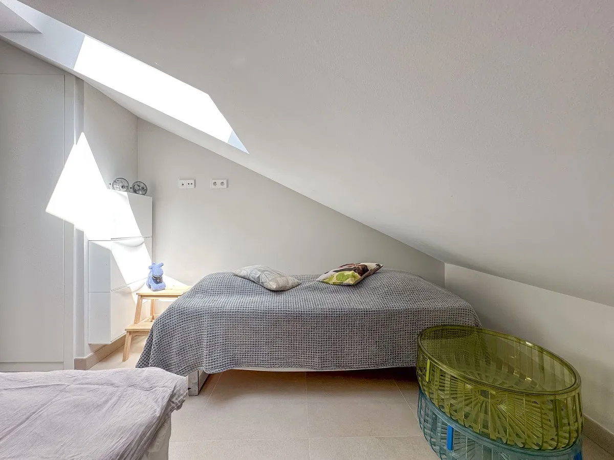 f0323a0b-98b8-4639-b04a-a87a8e6862a3