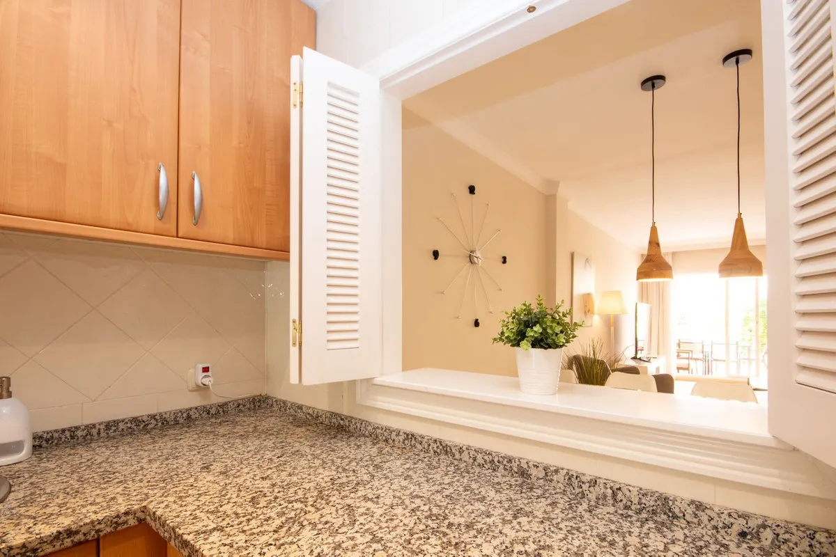 555110fa-a1c8-4c05-a2f2-79152b496694