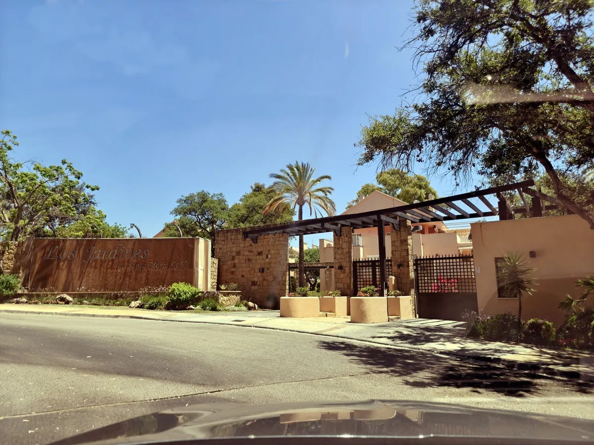 09d8e901-ab4b-4b3e-bcd7-258ecd3cea0c