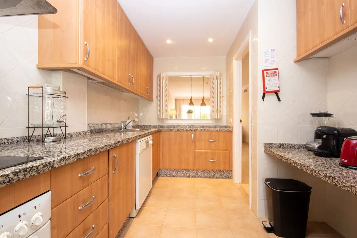 63d856eb-c3e4-4b47-a8ca-ebc903b8c480