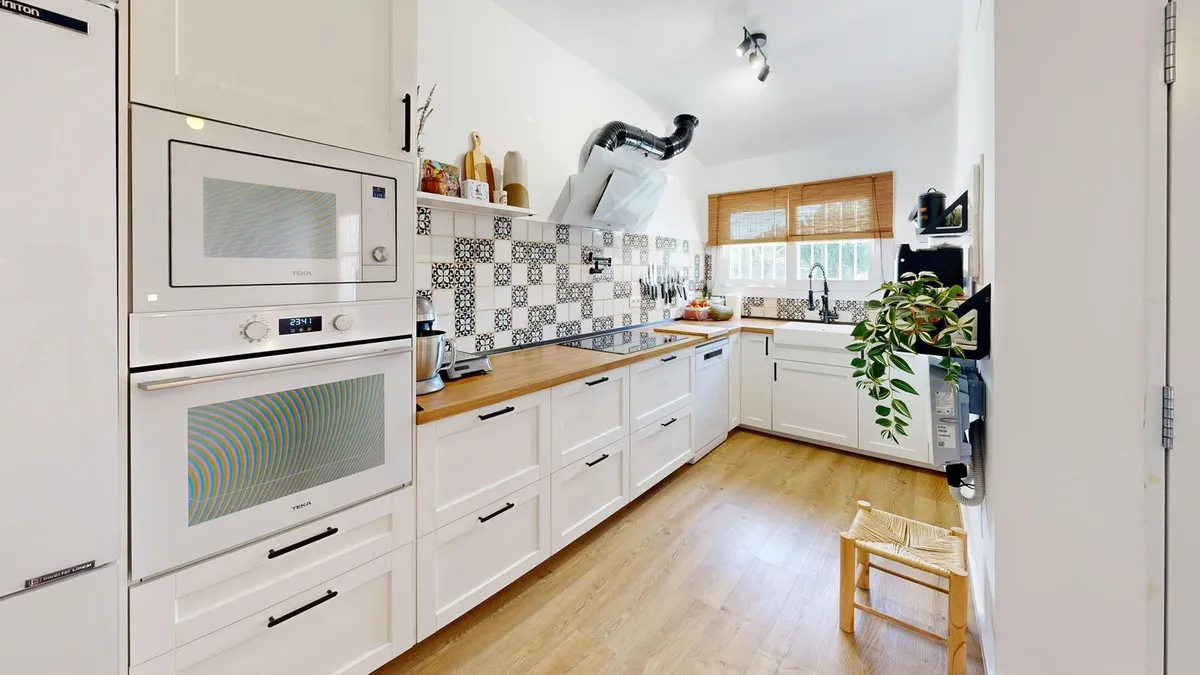 5cd1f391-601b-4241-8f24-125654d33b38