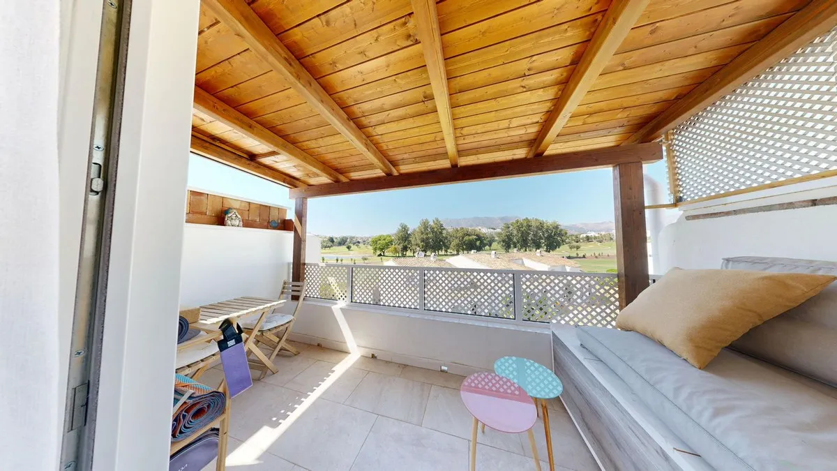 c8561f74-2969-4818-9c4c-9533f5787cfe