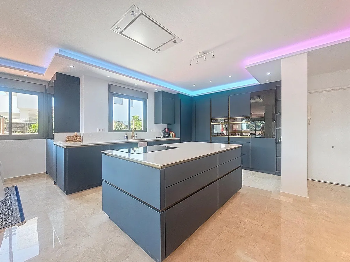 ce4118bb-5a44-4b7b-944a-2f0acc9d8c14