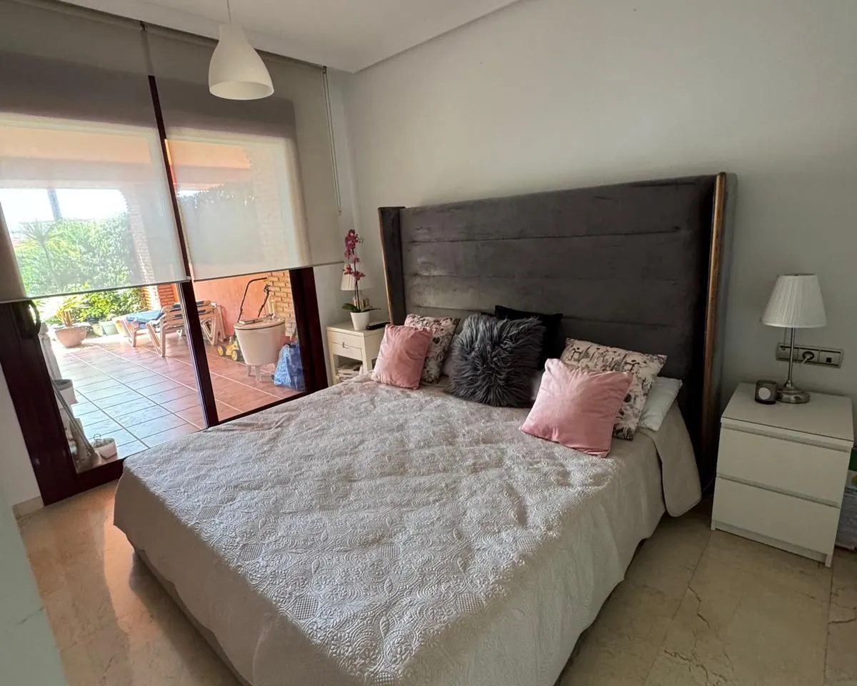 563564e8-9c64-4c93-b62a-9c2d1f4d3092