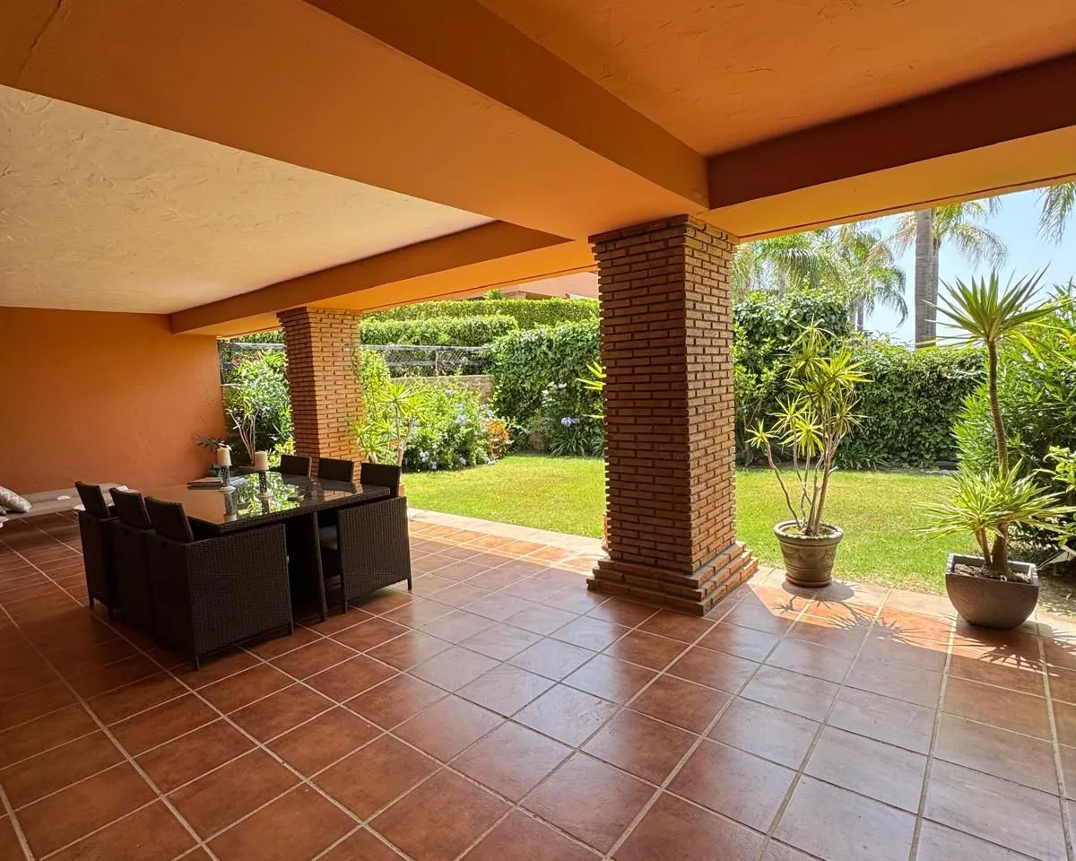 619a32fe-47e7-41d8-9573-0a4825f1dc06