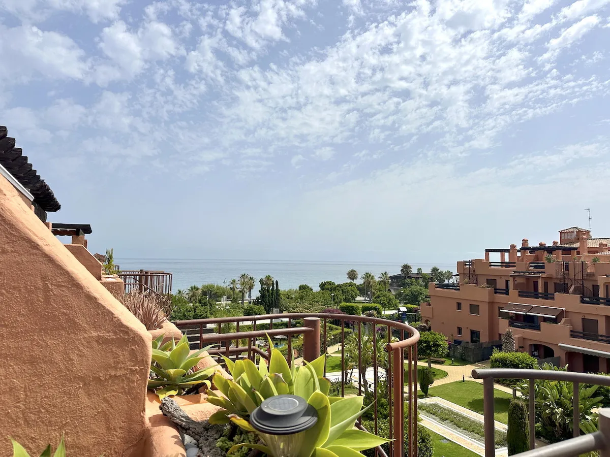 75ce3fbd-b21d-467b-a9dc-c09348d64991