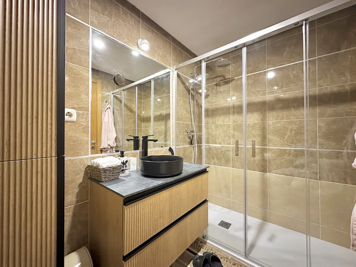 e8a36ea5-1634-493d-a22f-a9fb31e8bdcc