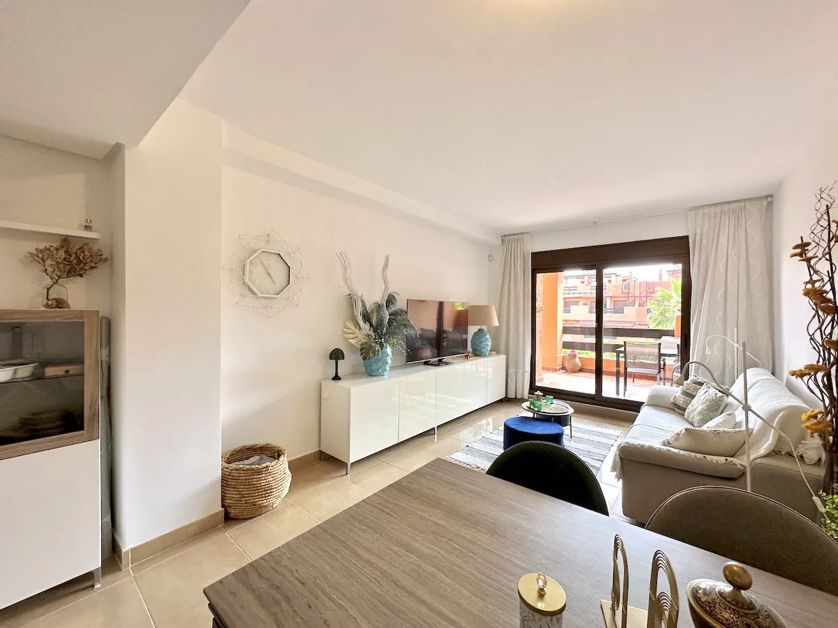 e9cf28c9-4ac8-4ed2-af70-cbe970fd4001