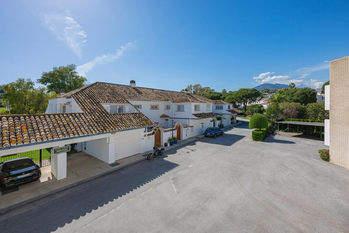 a1627642-9869-4cc7-83b5-ba79b2e3ad52