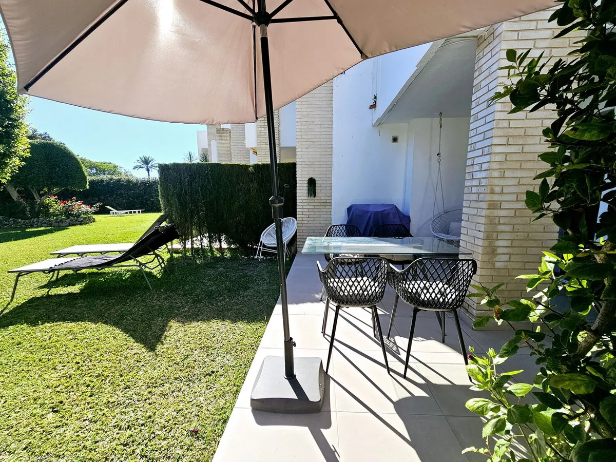 b4974f04-a2f1-470f-b837-86887df2f0a5