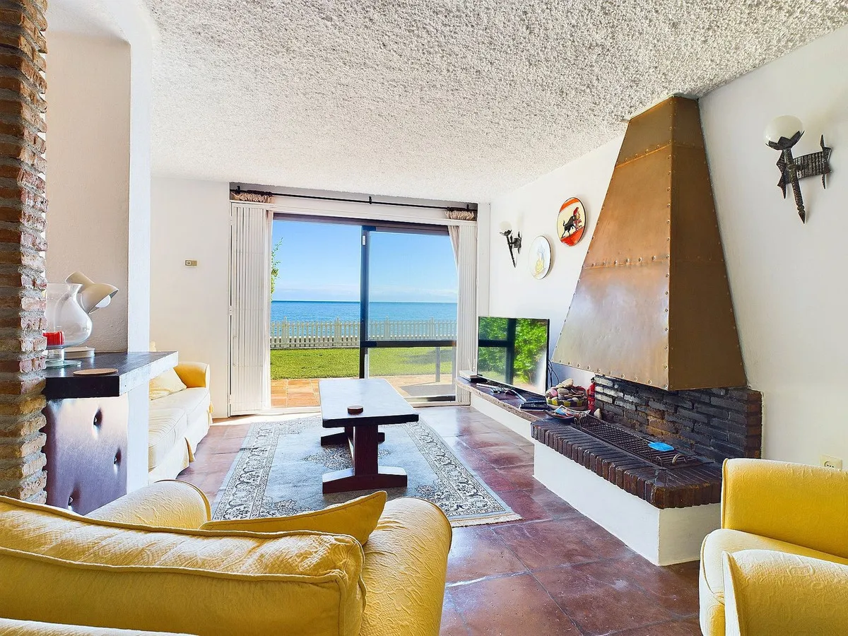 6a69b0a2-966e-4636-ada2-820e6066934d