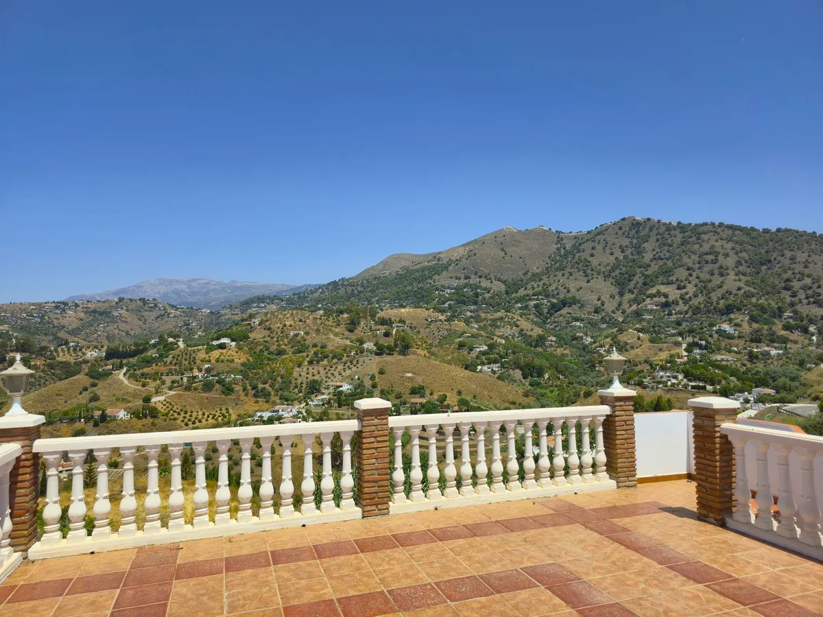 84b60525-a222-4488-90d6-2fc06d84d484