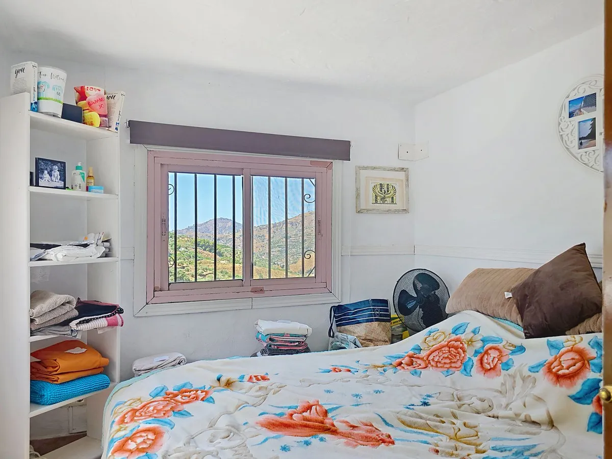 860dd9cb-7e4e-4884-9c06-6b9a4604537e