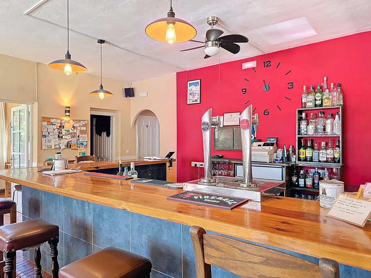 99f80d98-44ee-4752-9289-228e77cf3190