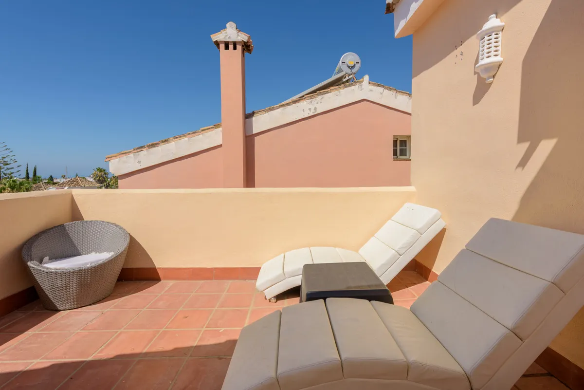 1f75e1bd-64e9-426e-b4d9-a9a71c01966c