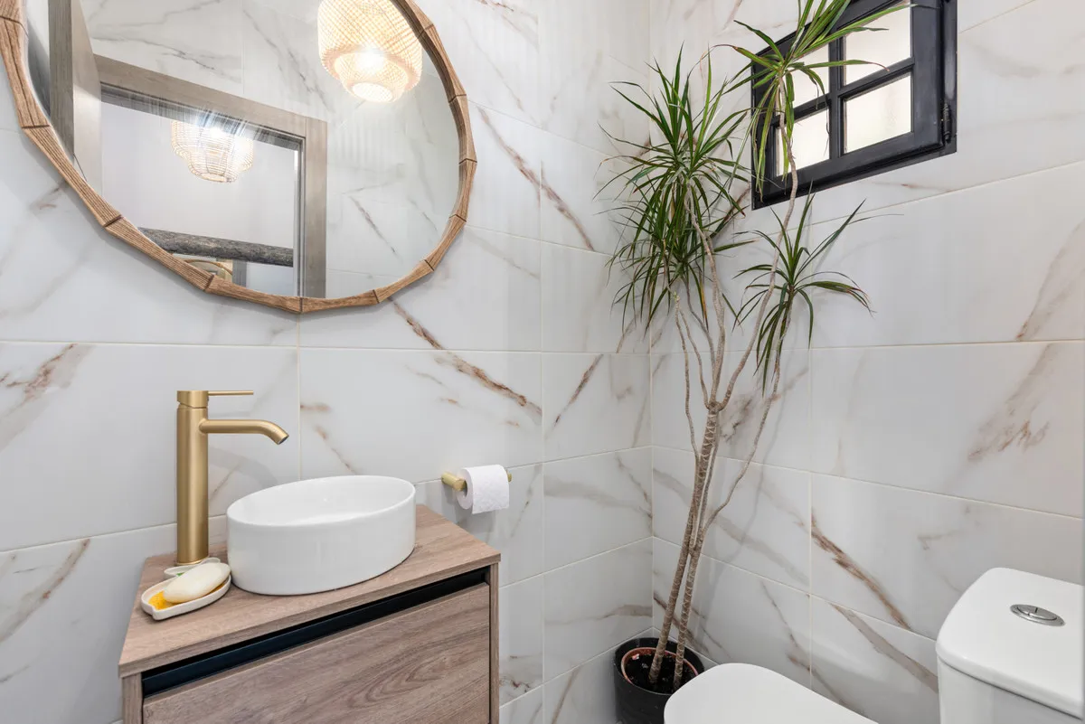 9b1b8951-235b-427e-b683-74f8e7ef532d