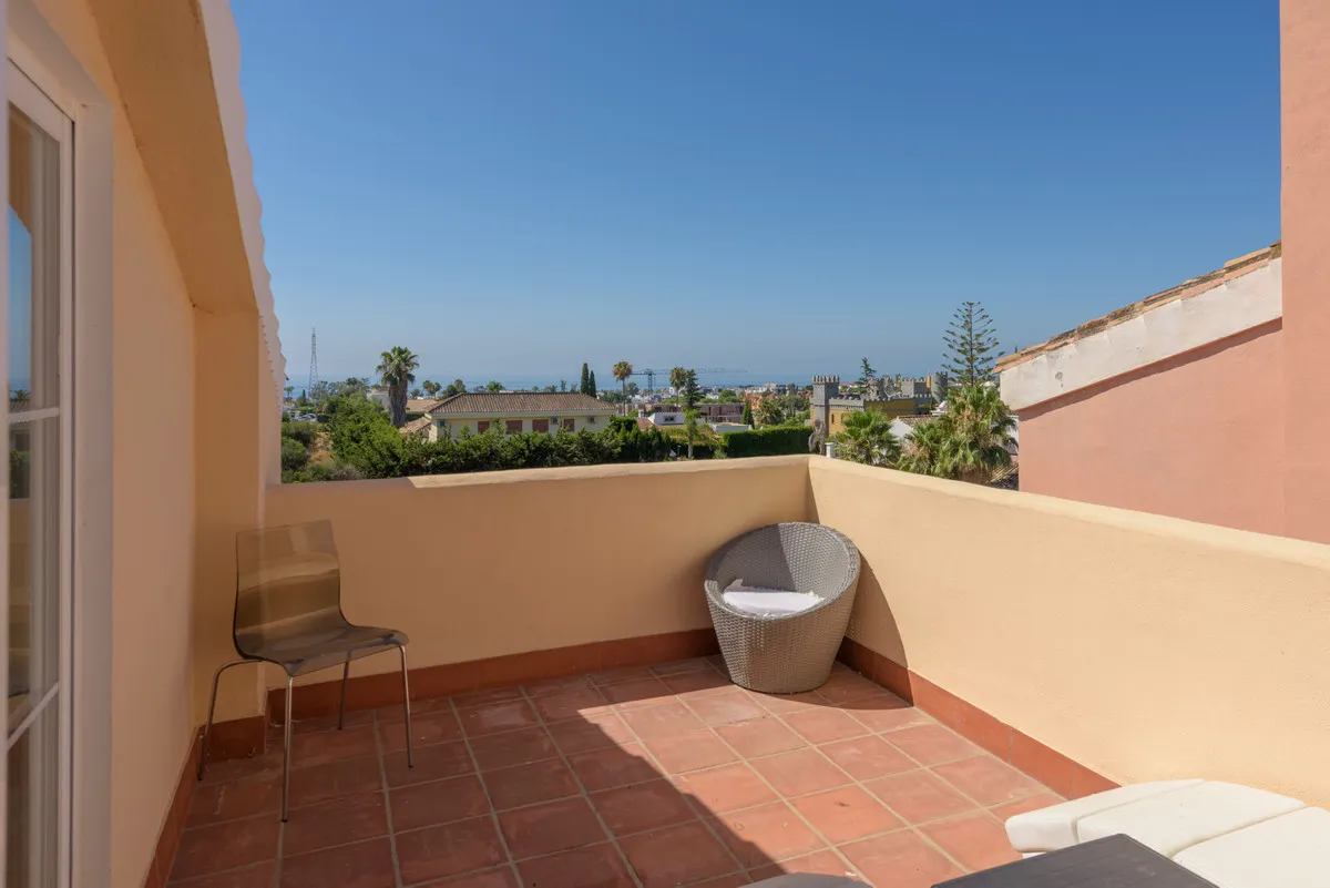 f9a2aa6d-0f0d-4bb8-ad04-80bb1cb7ac4f