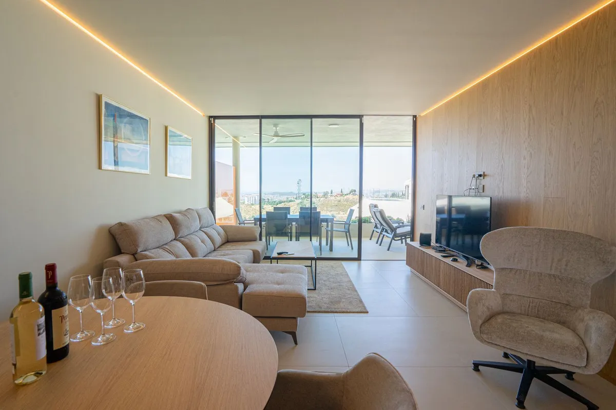 528e591c-8901-4032-a082-22d25d773380