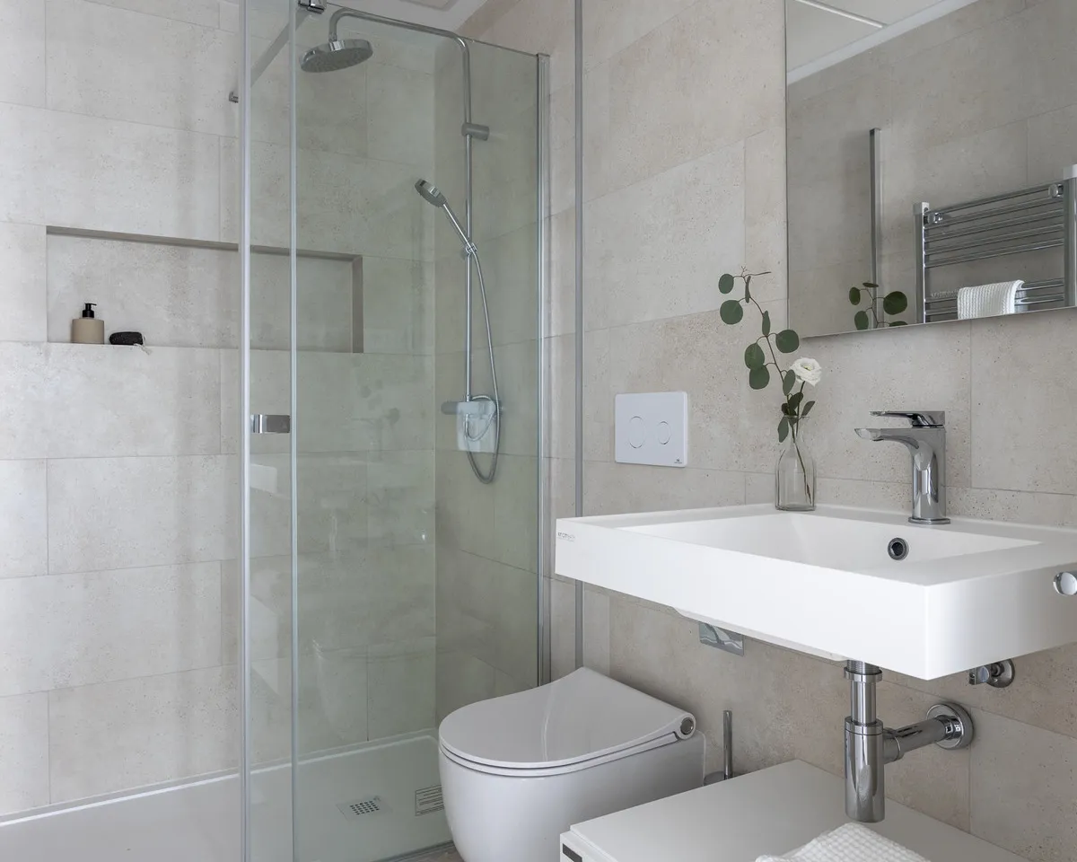 2b5b3677-f731-4283-8465-b6776ae1e0be