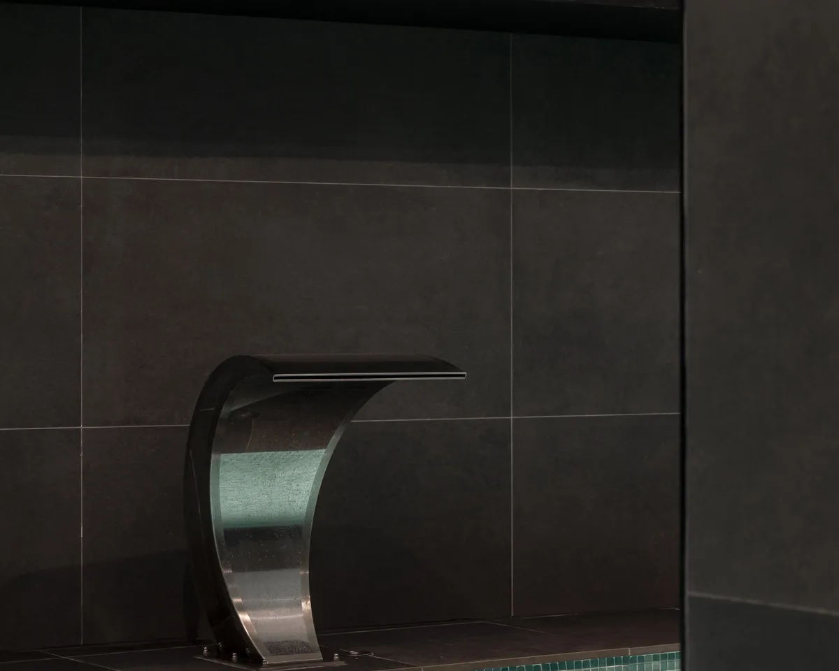 b13fc011-83d2-46f9-aaf5-645c045c0a38