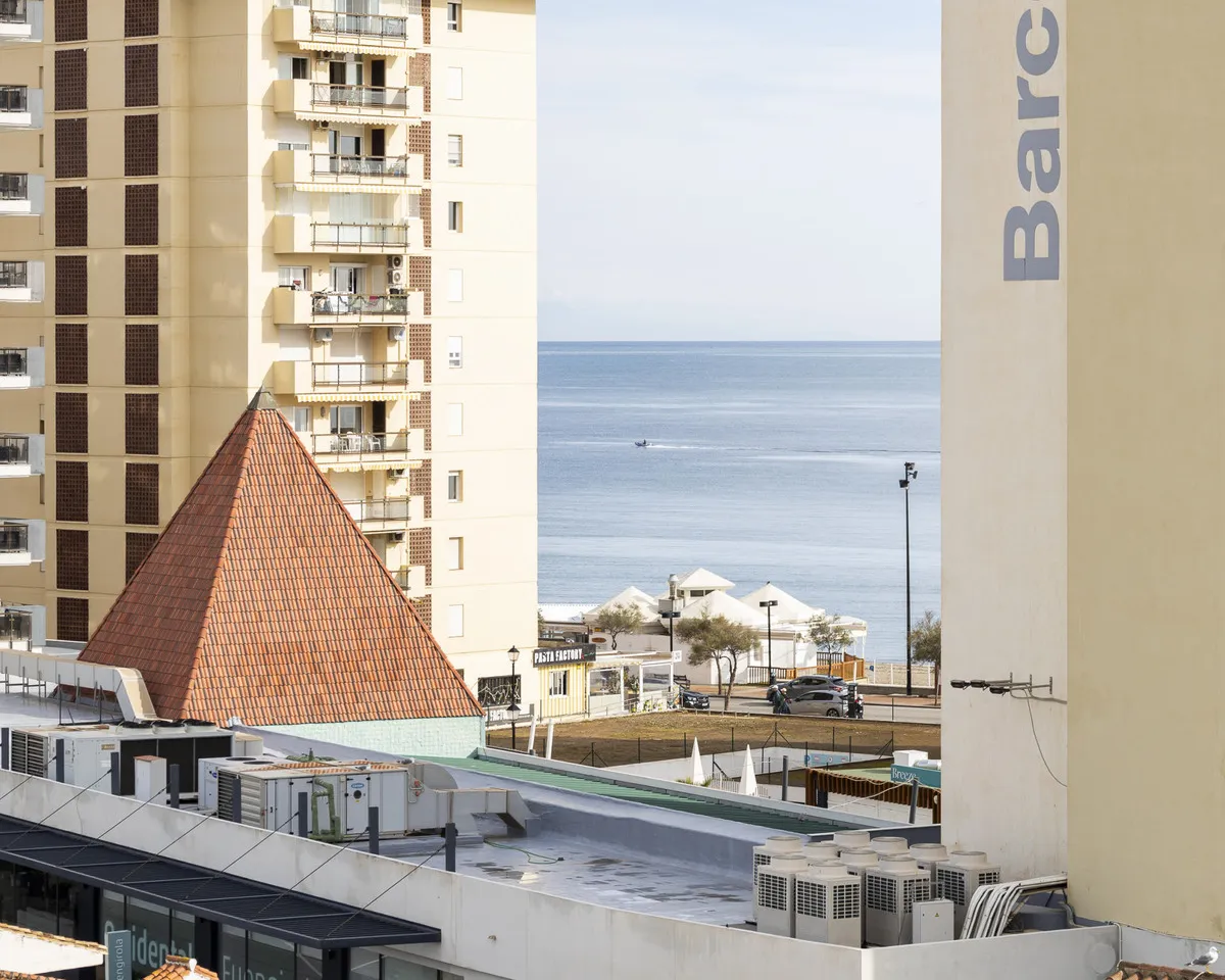 f1a95052-7ad0-4860-974b-bc58647f7071