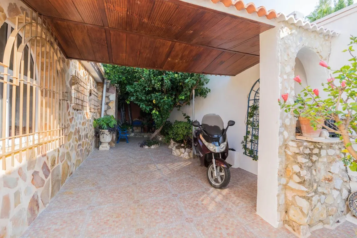 3e5ff0a4-fa43-429e-b7b9-2f378142cf59