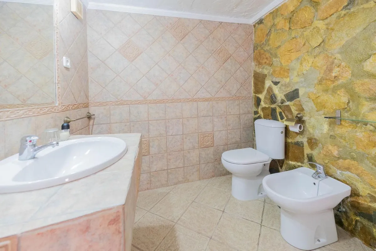 58bb18b7-7109-439e-b26c-f1d772764d4f