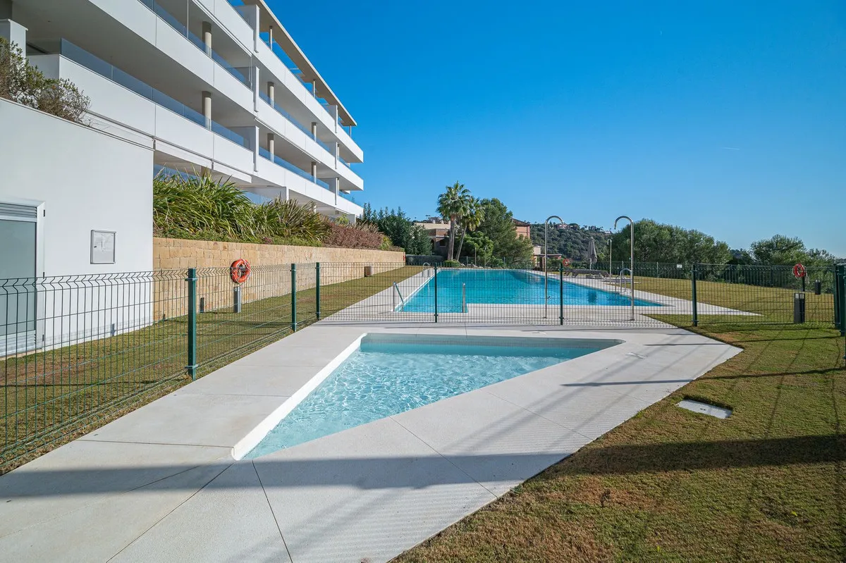 53aaa2e6-e0f1-466b-8a2e-fbfe3cc0962b