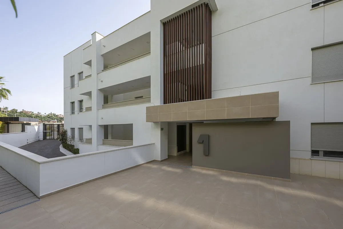 a9c42afc-a795-4d7d-bbe9-0af0aea3bbc9