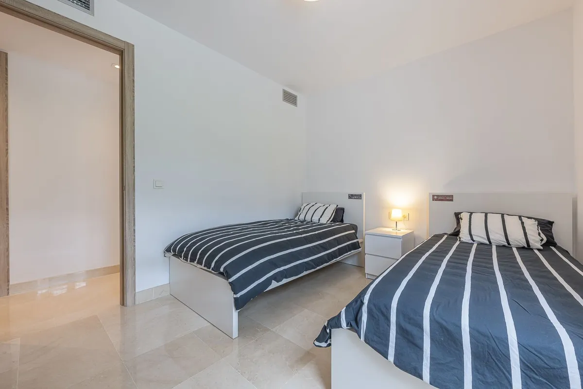 c21a8e9a-a32e-462a-8475-c29c0145c45d