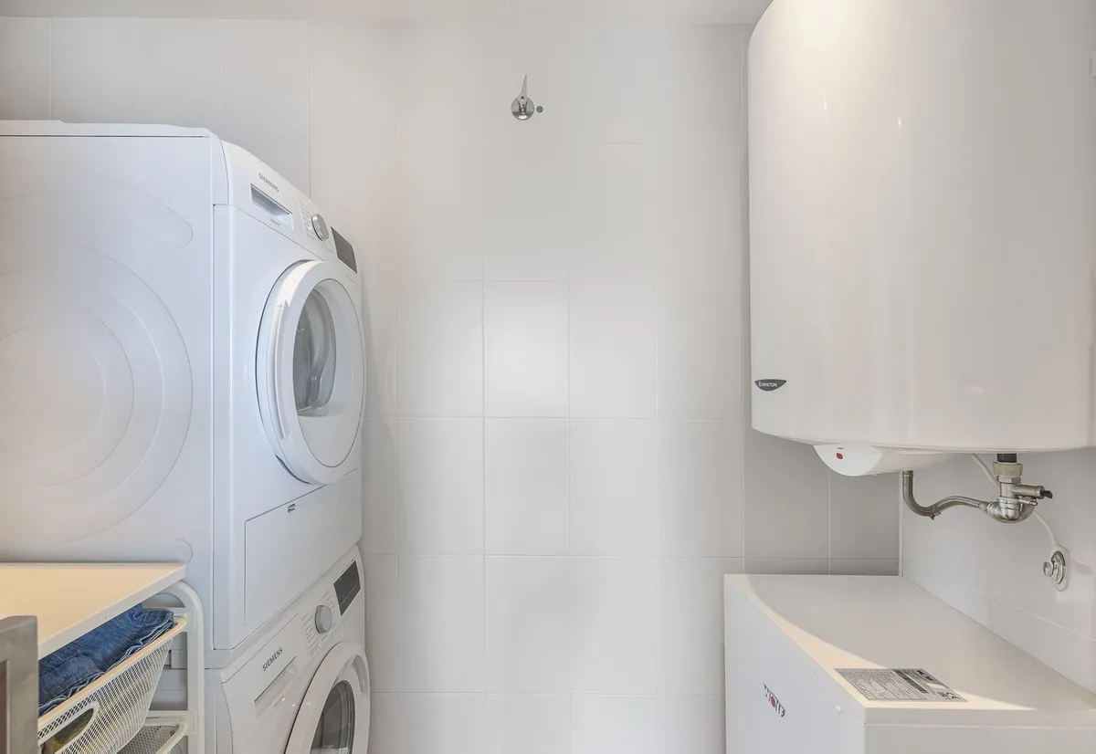 d53cda7f-8052-4050-a735-0ff490214174