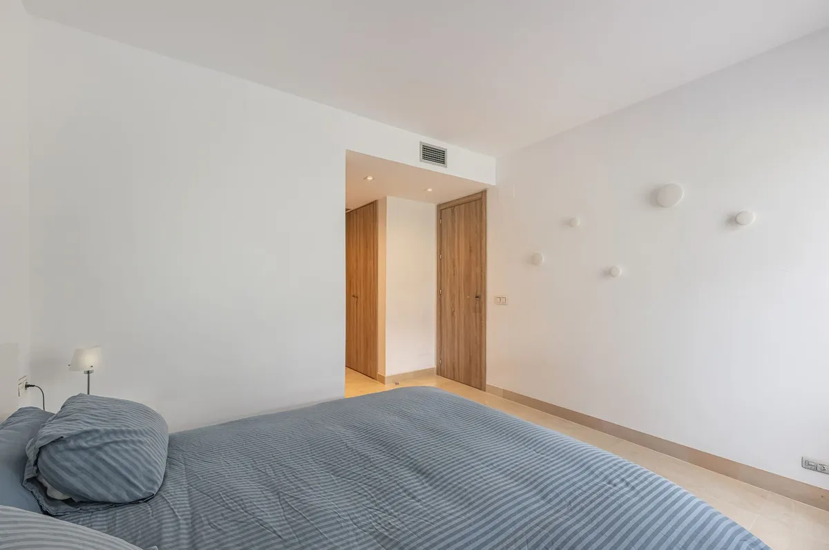 fe0a1415-cd63-44ca-9d50-4843f6626a31