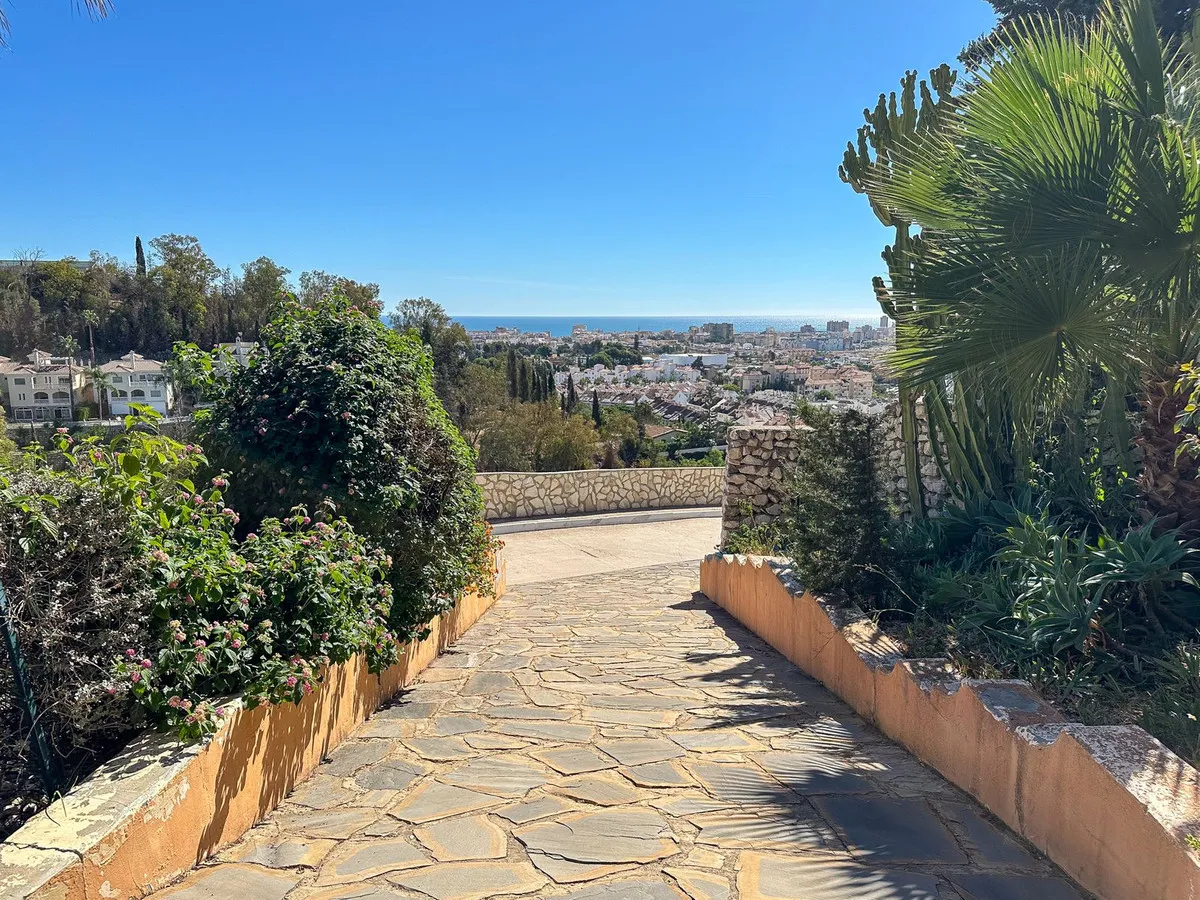 53cec53d-0034-4910-aebe-90435b57ff73