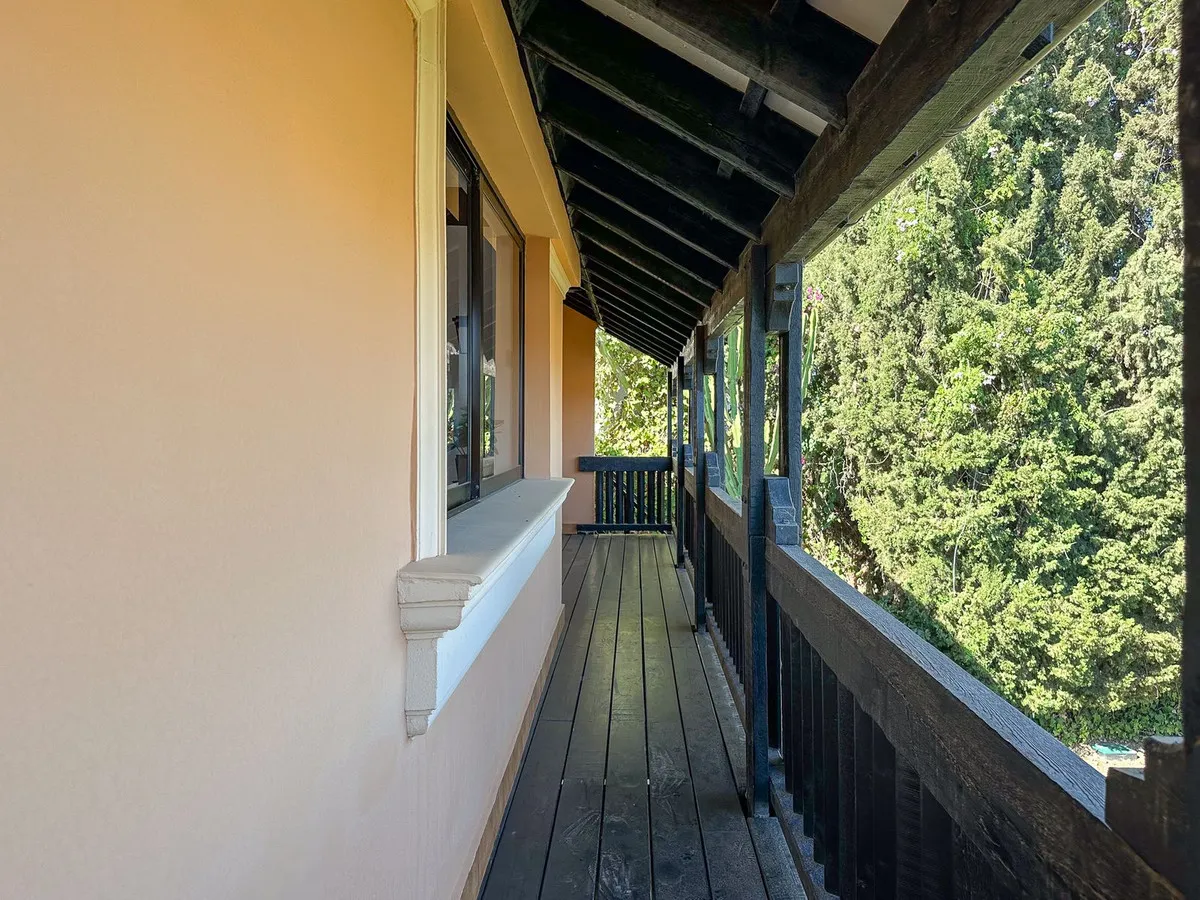 5f3fe353-b495-4c83-b2b7-009bfebaad27