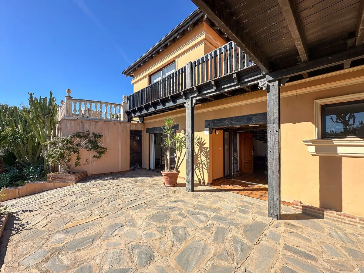 64c0cd6e-58d8-437b-a920-10c03aae324a