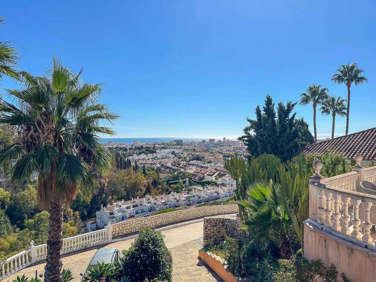 818975af-8ae5-4726-b338-108a69c6d81b