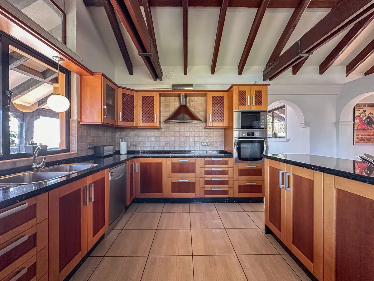 88163137-738e-432d-91a5-7c0bcfa7070a