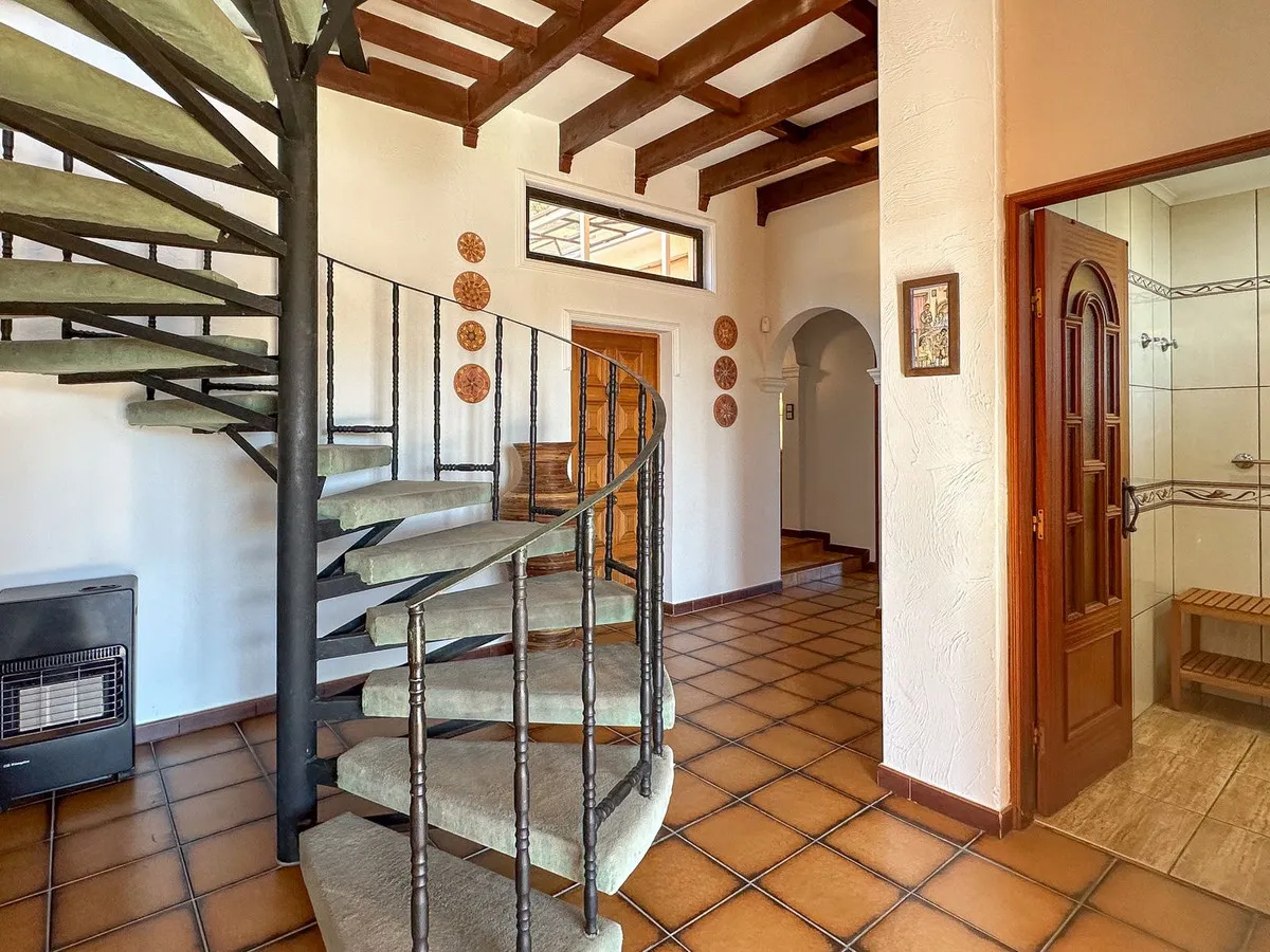 9fb24b18-25d3-4a32-b439-a91a0939d485