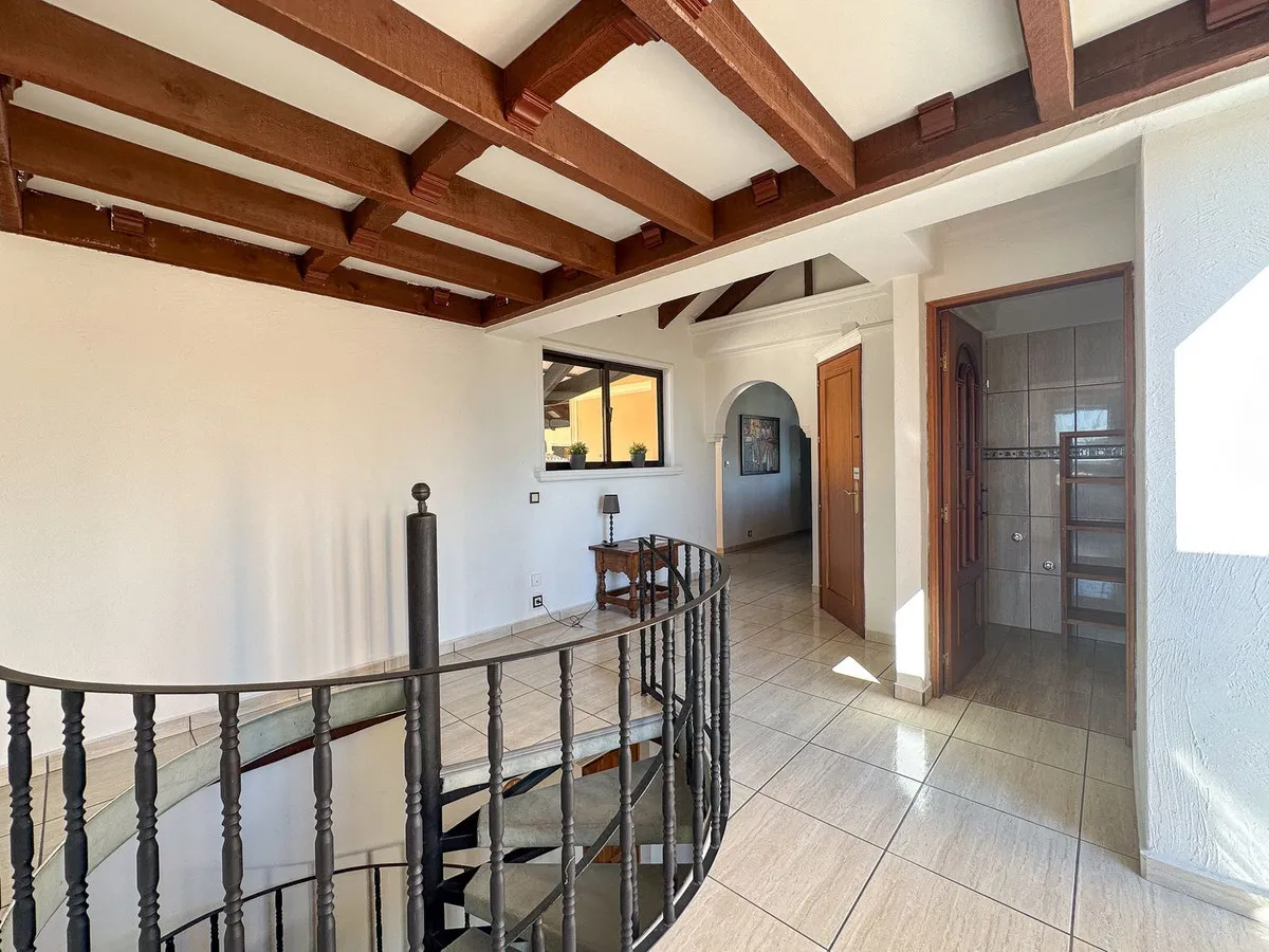 d2e49ec1-a8d0-469e-a0e4-678c8e2a30ff