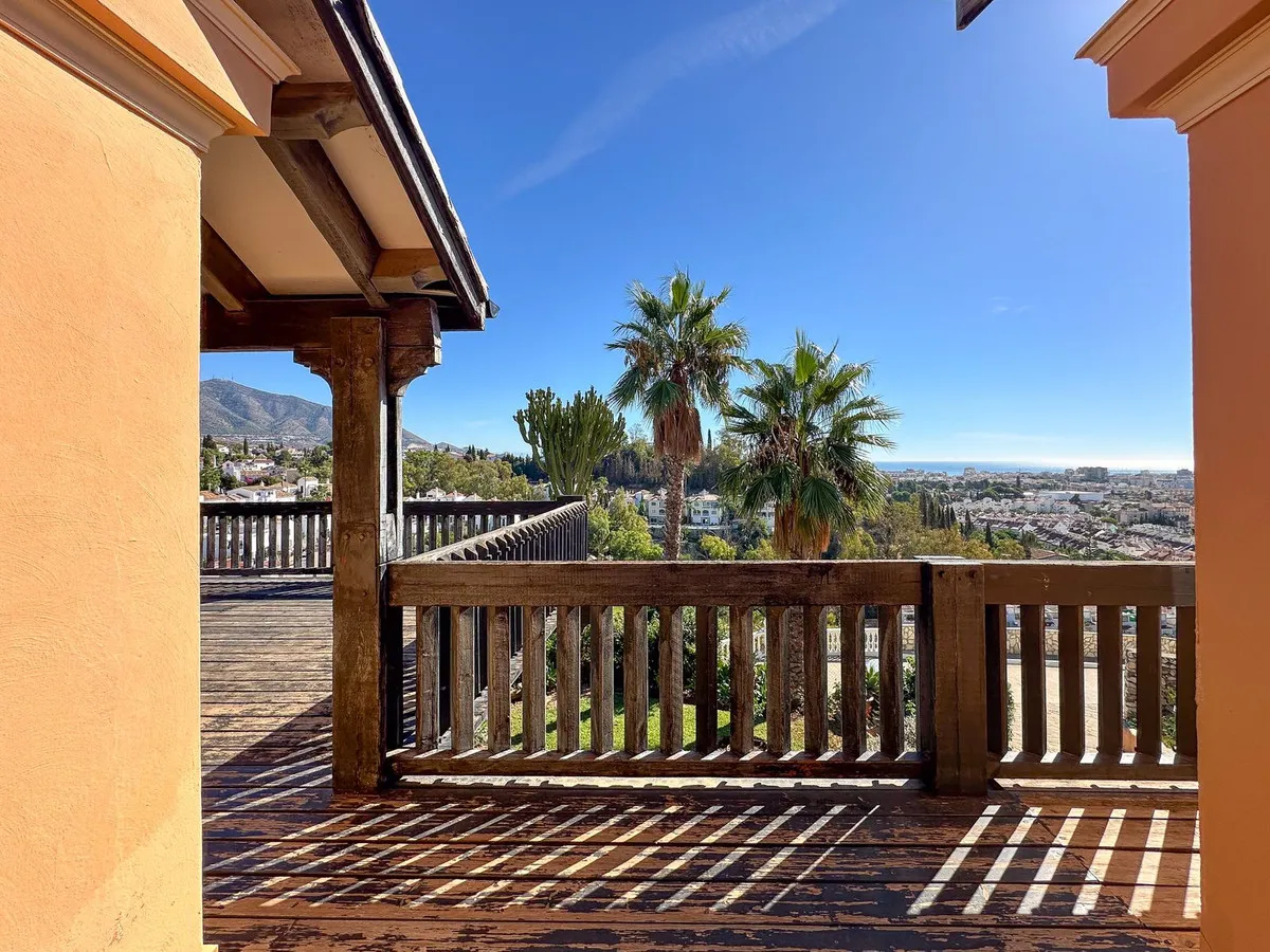 f9598bbb-68d9-4b93-8f9e-247cf1394327