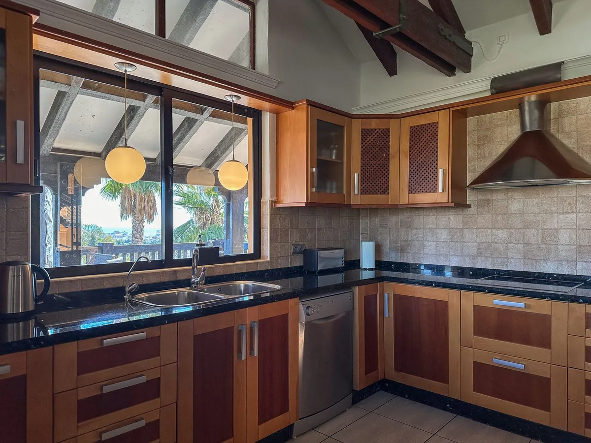 fb9b3e1c-d28d-4ff3-9da4-87f479ca2d5f